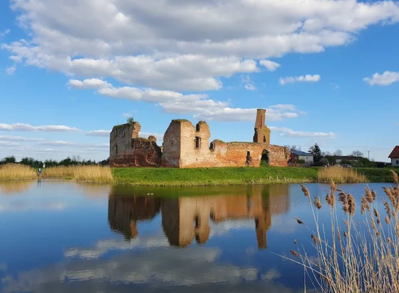 Besiekiery Castle, Poland